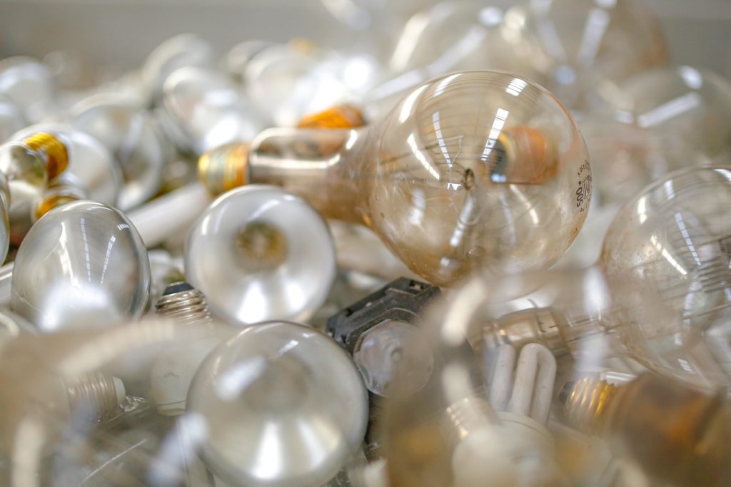 <span class="data" style="color:#6cca98">February</span><br/>Electrão celebrates two million used light bulbs recycled in Europe with Eucolight